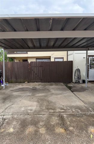 7841 Green Lawn Drive 7841, Houston, TX 77088