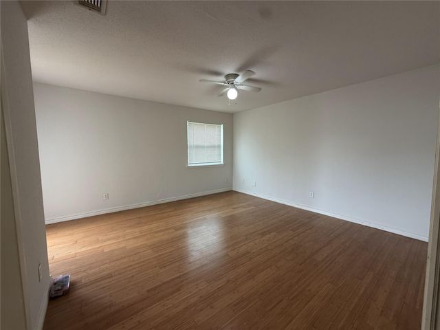 7841 Green Lawn Drive 7841, Houston, TX 77088