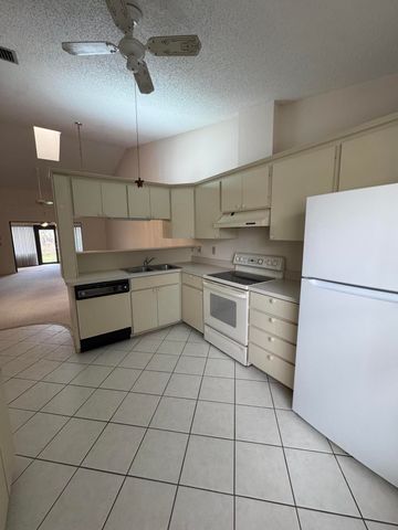 7667 SE Sugar Sand Circle, Hobe Sound, FL 33455