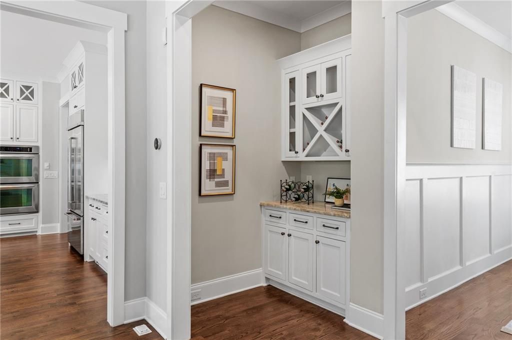 Image 14 of property listing at 2736 Pangborn Road, Decatur, GA 30033