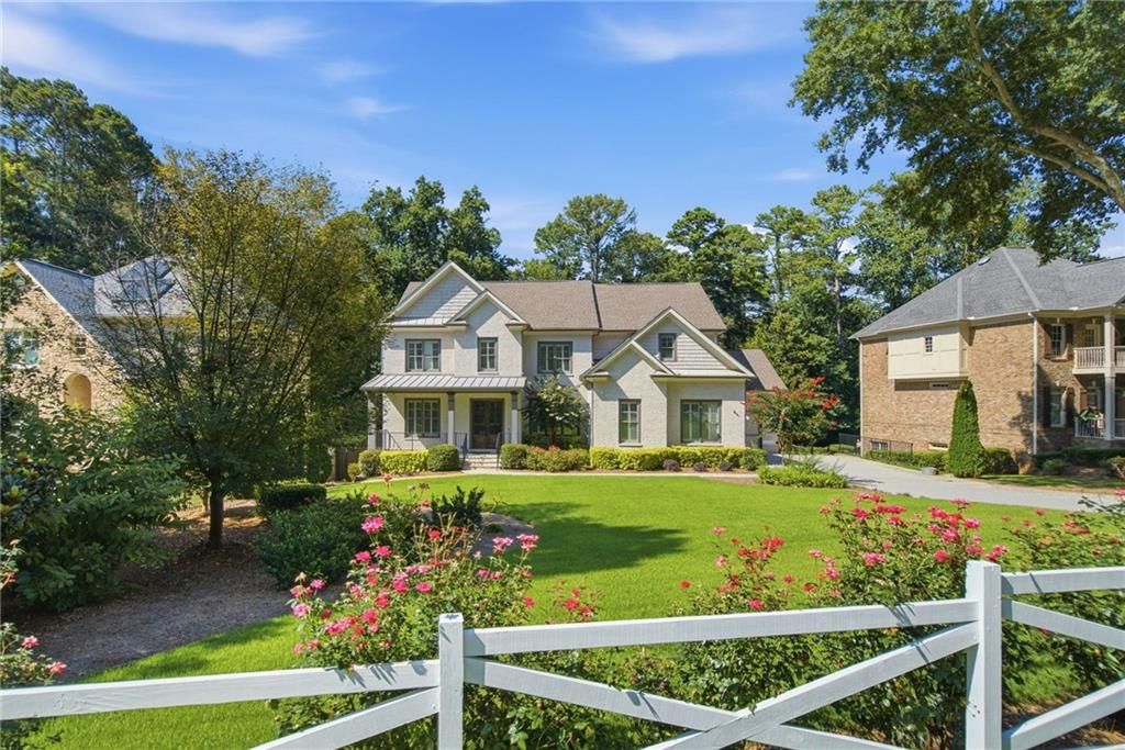Image 2 of property listing at 2736 Pangborn Road, Decatur, GA 30033