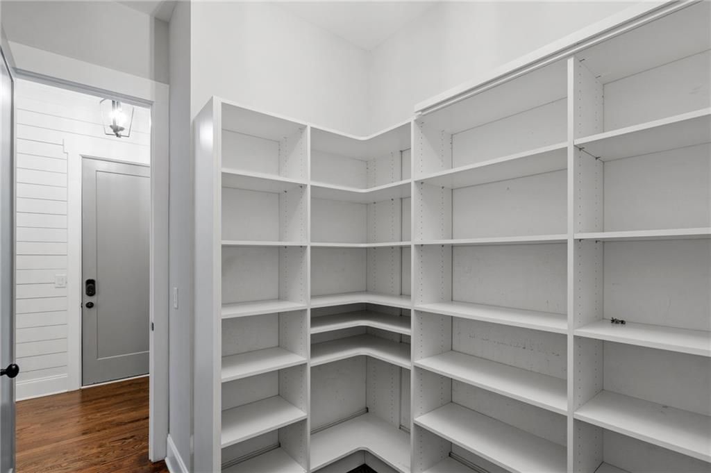 Image 20 of property listing at 2736 Pangborn Road, Decatur, GA 30033