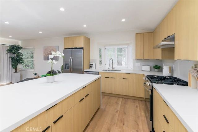 4711 Tyrone, Sherman Oaks, CA 91423