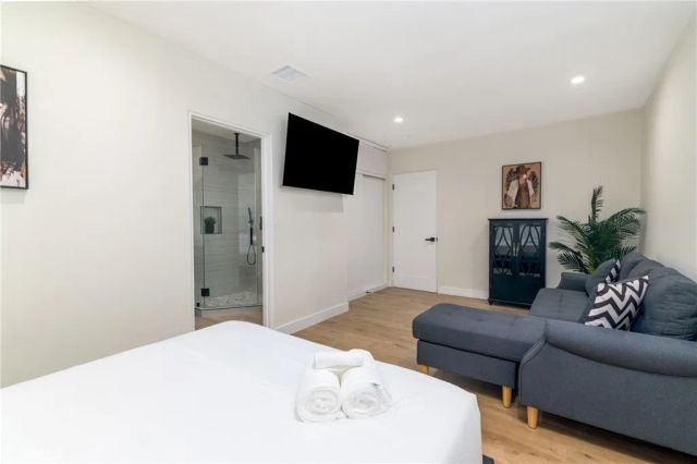 4711 Tyrone, Sherman Oaks, CA 91423
