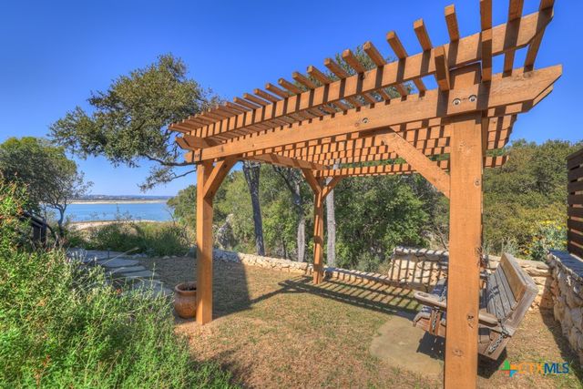 925 & 913 Glenn Dr Drive, Canyon Lake, TX 78133