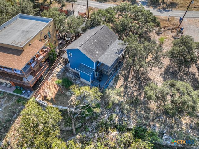 925 & 913 Glenn Dr Drive, Canyon Lake, TX 78133