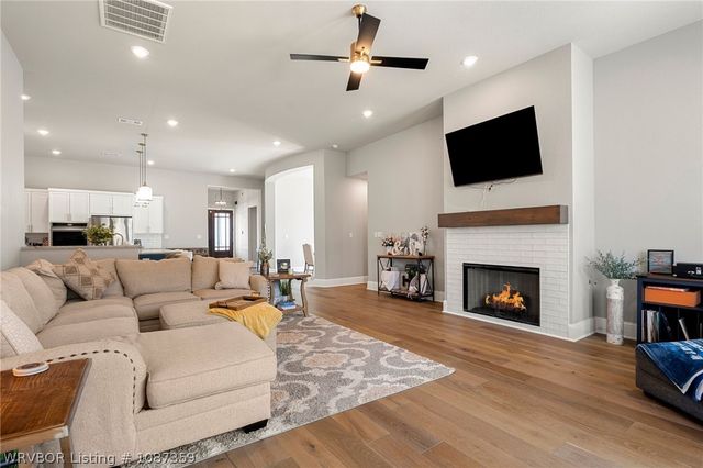 6924 Stonebrook Drive, Fort Smith, AR 72916