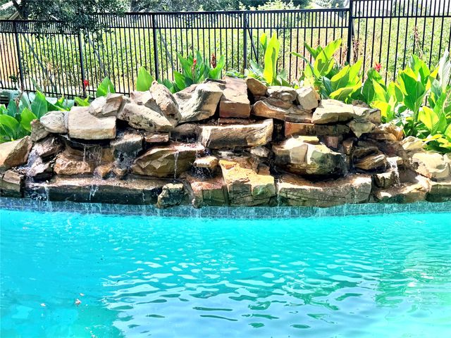 2417 Warwick Avenue, Flower Mound, TX 75028
