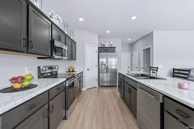 14719 Verona Lakes Passage, Fort Wayne, IN 46814