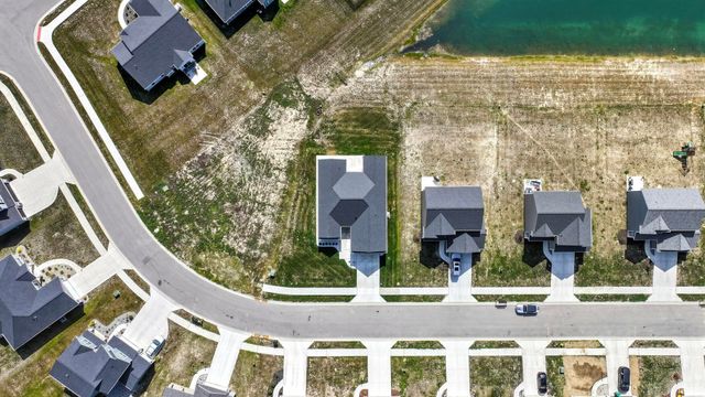 14719 Verona Lakes Passage, Fort Wayne, IN 46814