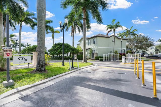 230 SE 29th Ave 21, Homestead, FL 33033