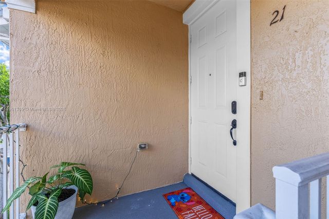 230 SE 29th Ave 21, Homestead, FL 33033