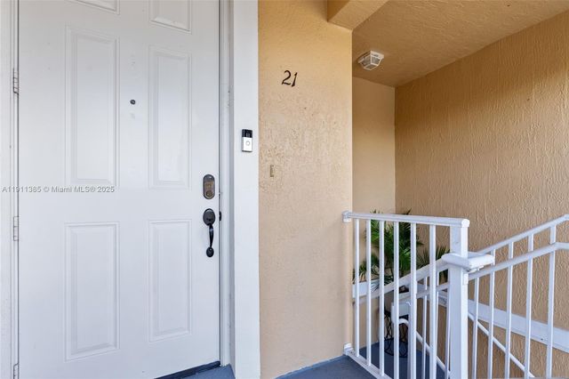 230 SE 29th Ave 21, Homestead, FL 33033