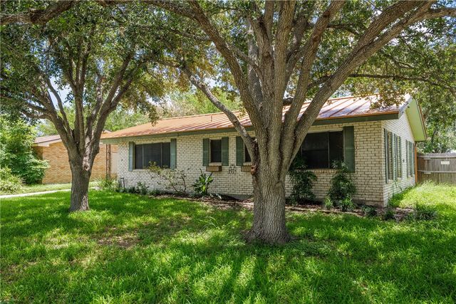 830 Crestview Dr, Corpus Christi, TX 78412