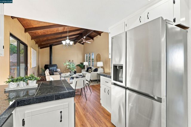 4082 Treat Blvd, Concord, CA 94518