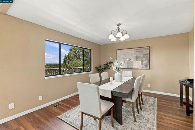 4082 Treat Blvd, Concord, CA 94518