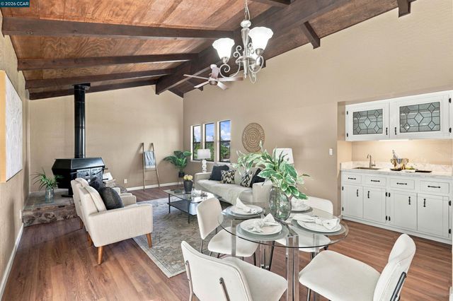 4082 Treat Blvd, Concord, CA 94518