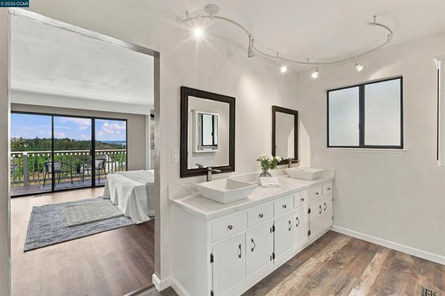 4082 Treat Blvd, Concord, CA 94518