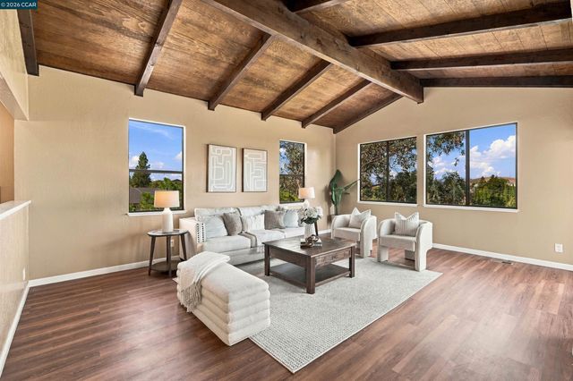 4082 Treat Blvd, Concord, CA 94518