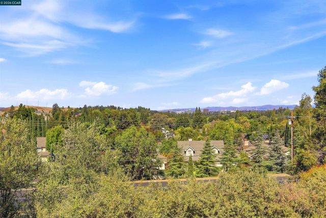 4082 Treat Blvd, Concord, CA 94518