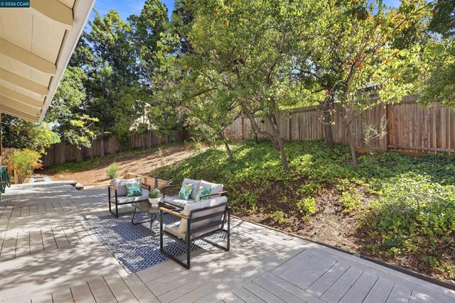 4082 Treat Blvd, Concord, CA 94518
