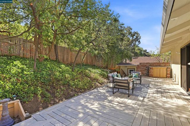 4082 Treat Blvd, Concord, CA 94518