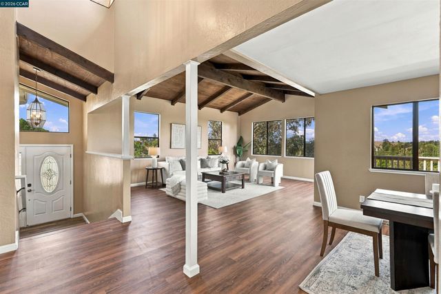 4082 Treat Blvd, Concord, CA 94518
