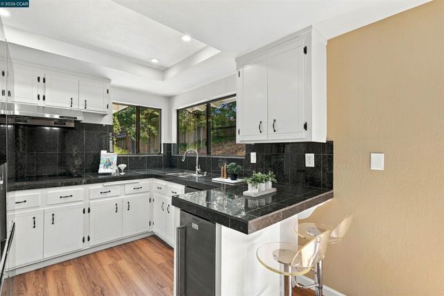 4082 Treat Blvd, Concord, CA 94518