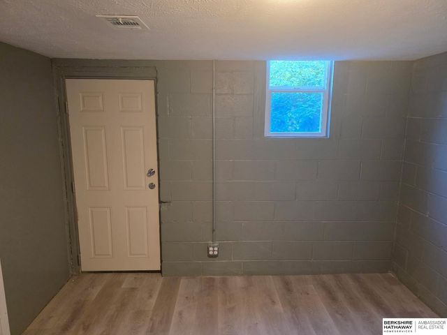 4008 Decatur Street, Omaha, NE 68111