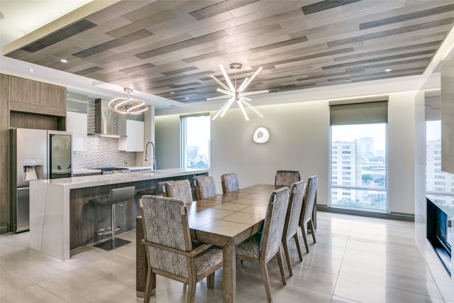 4005 Gaston Avenue, Dallas, TX 75246