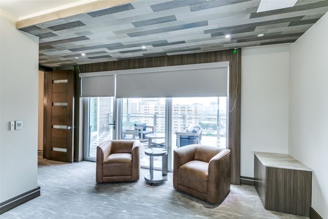 4005 Gaston Avenue, Dallas, TX 75246