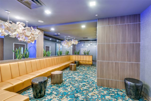 4005 Gaston Avenue, Dallas, TX 75246