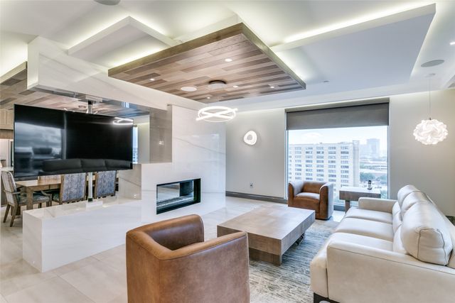 4005 Gaston Avenue, Dallas, TX 75246