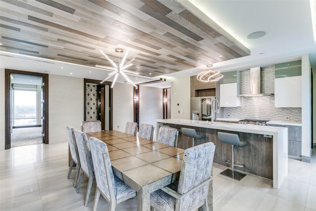 4005 Gaston Avenue, Dallas, TX 75246