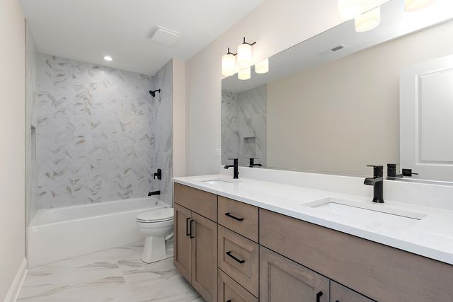 1025 Walter Street, Lemont, IL 60439