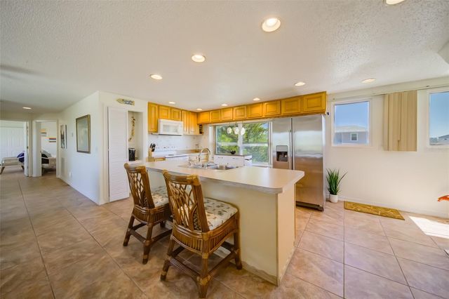 18111 1ST STREET E, Redington Shores, FL 33708