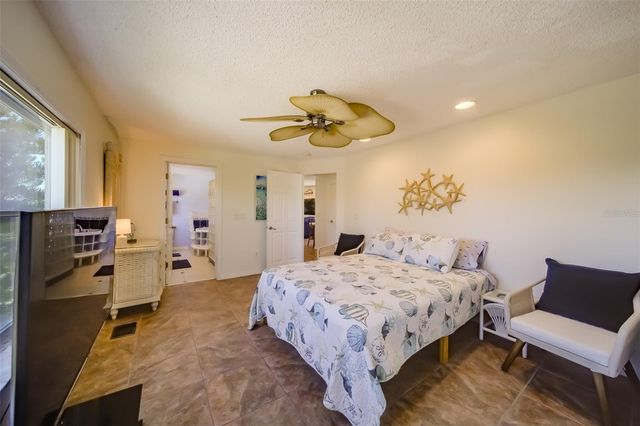 18111 1ST STREET E, Redington Shores, FL 33708