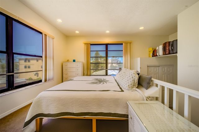 18111 1ST STREET E, Redington Shores, FL 33708