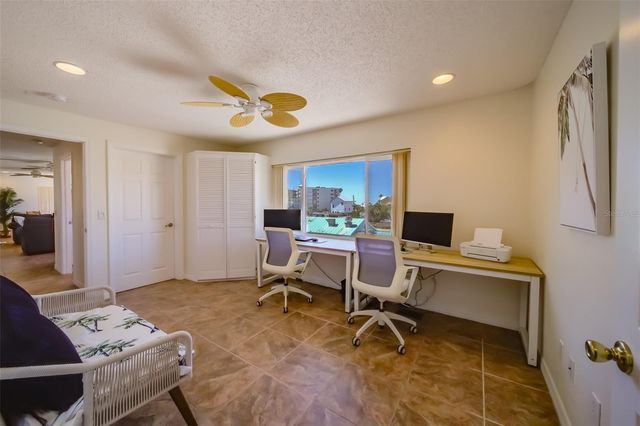 18111 1ST STREET E, Redington Shores, FL 33708