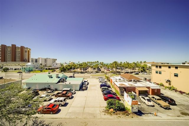 18111 1ST STREET E, Redington Shores, FL 33708