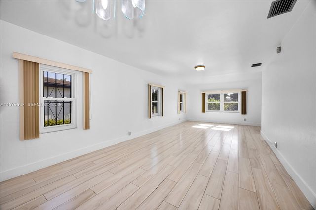 150 SW 58th Ave 150, Miami, FL 33144