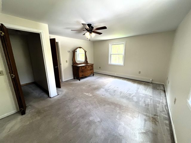 19 Edgewood Street, Milford, NH 03055