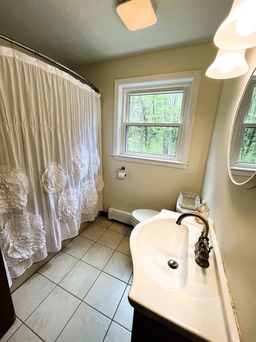 19 Edgewood Street, Milford, NH 03055