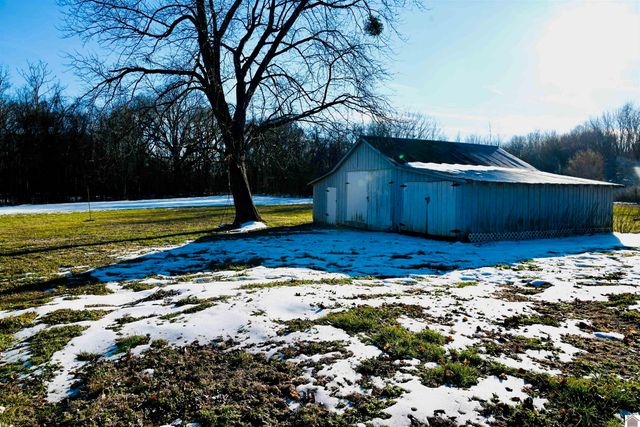 1674 US Hwy 60 W, Ledbetter, KY 42058