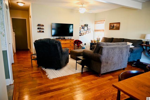 1674 US Hwy 60 W, Ledbetter, KY 42058