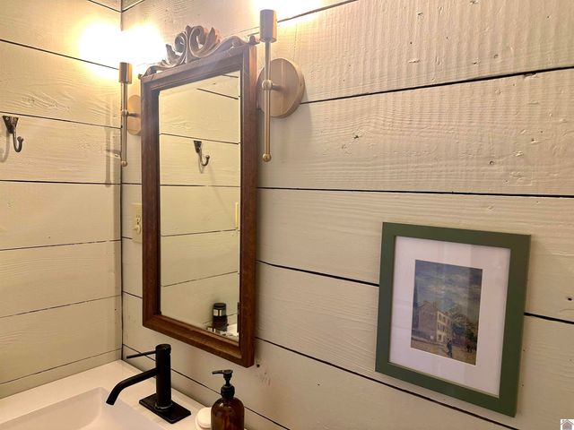 1674 US Hwy 60 W, Ledbetter, KY 42058