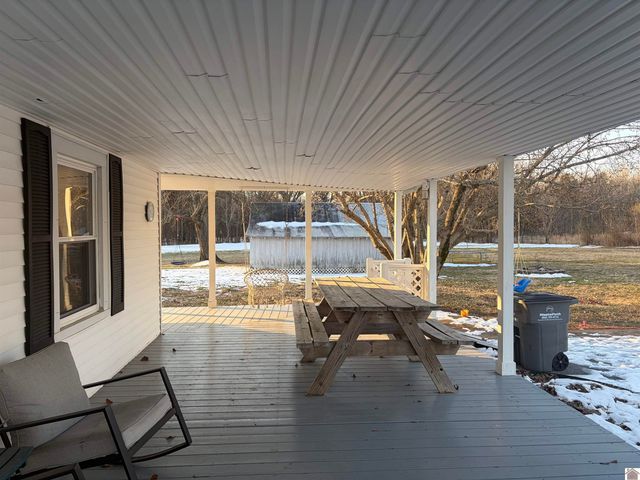 1674 US Hwy 60 W, Ledbetter, KY 42058