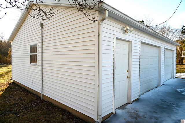 1674 US Hwy 60 W, Ledbetter, KY 42058