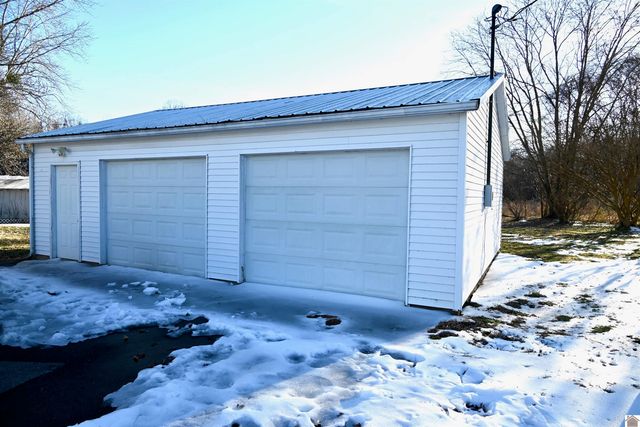 1674 US Hwy 60 W, Ledbetter, KY 42058