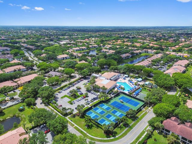 5450 Verona Drive O, Boynton Beach, FL 33437